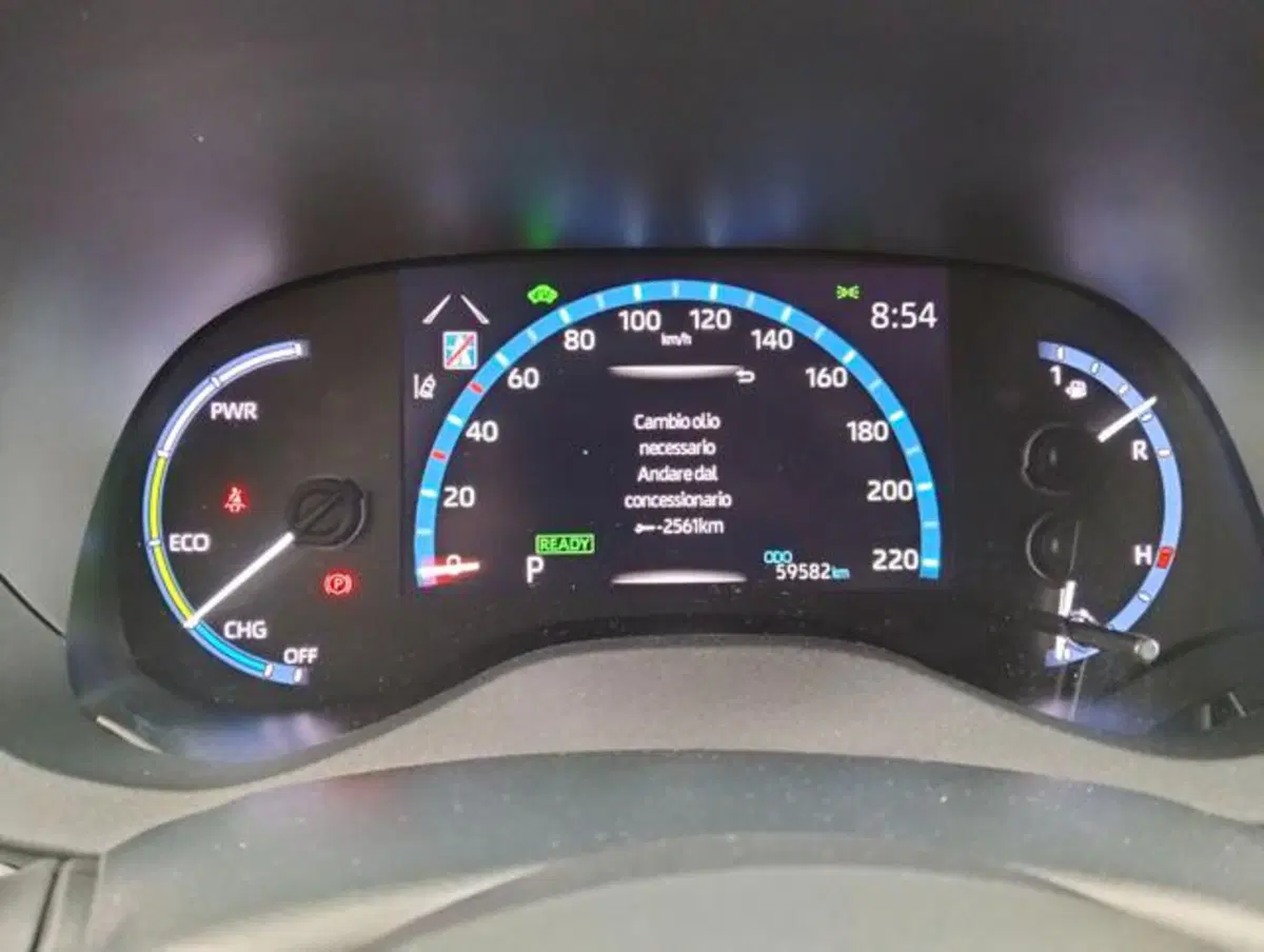 Toyota Yaris Cross usata a Como (11)