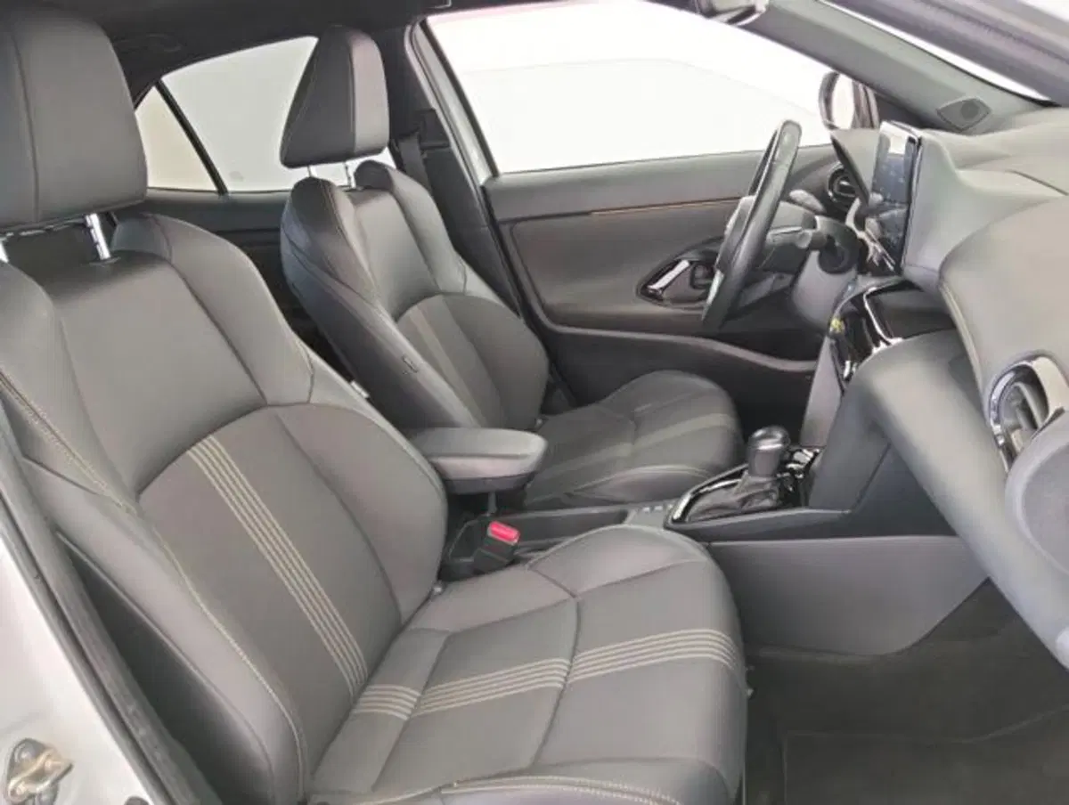 Toyota Yaris Cross usata a Como (3)