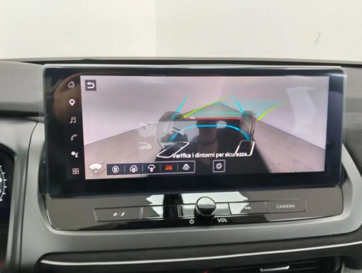 Nissan Qashqai nuova a Como (18)