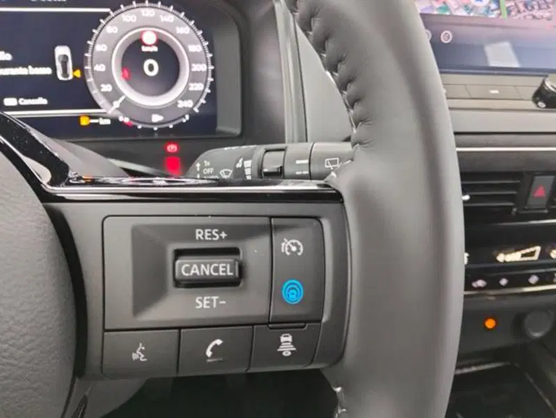Nissan Qashqai nuova a Como (12)