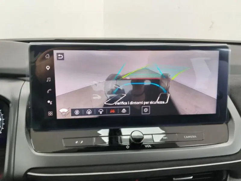 Nissan Qashqai nuova a Como (18)