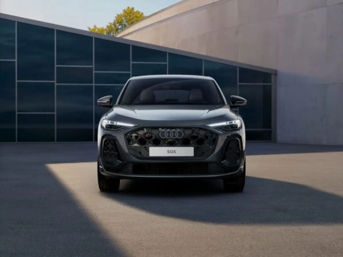 Audi SQ5 Sportback nuova a Treviso (4)