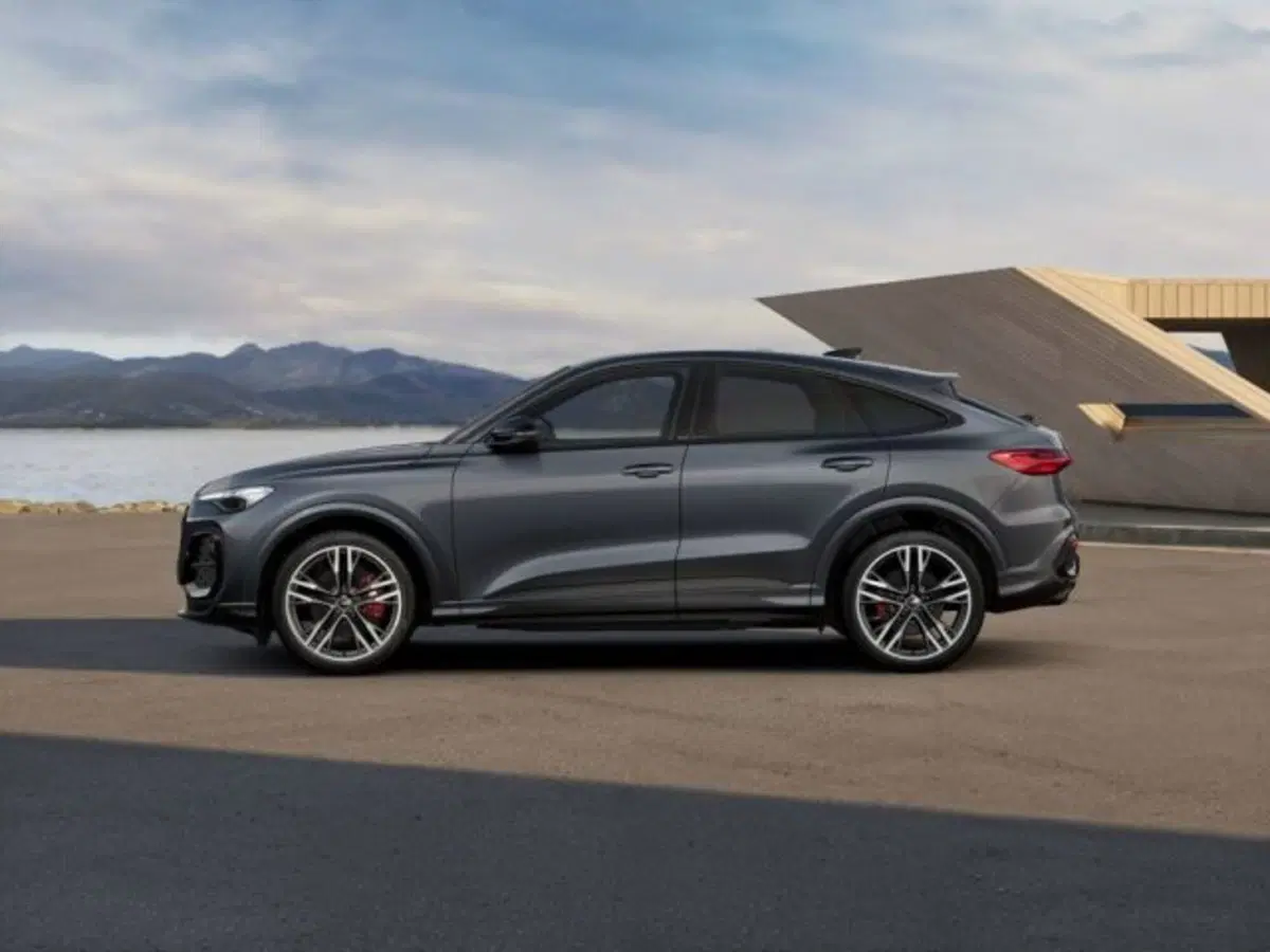 Audi SQ5 Sportback nuova a Treviso (5)