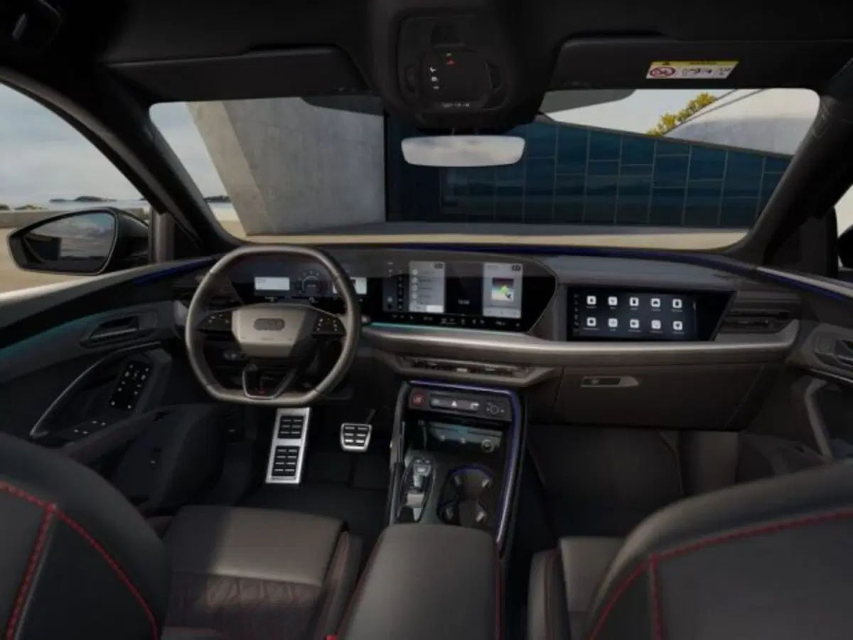 Audi SQ5 Sportback nuova a Treviso (8)