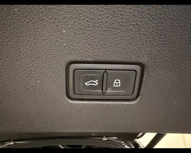 Audi Q8 usata a Treviso (13)