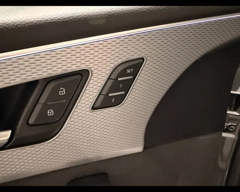 Audi Q8 usata a Treviso (10)