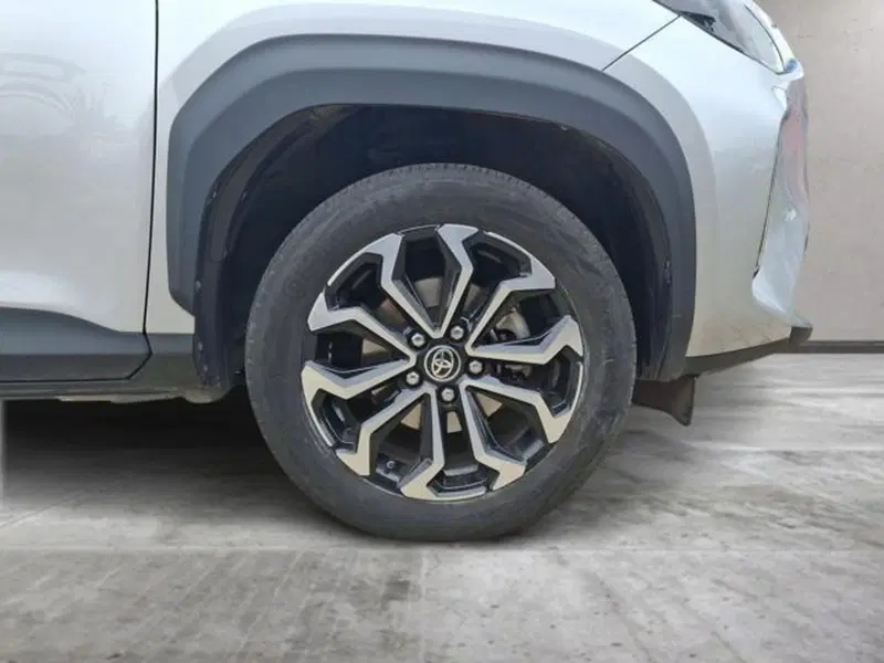 Toyota Yaris Cross usata a Roma (20)