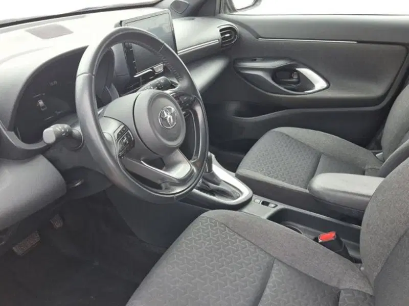Toyota Yaris Cross usata a Roma (6)