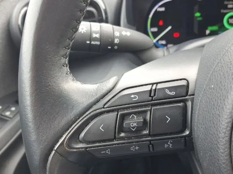 Toyota Yaris Cross usata a Roma (9)