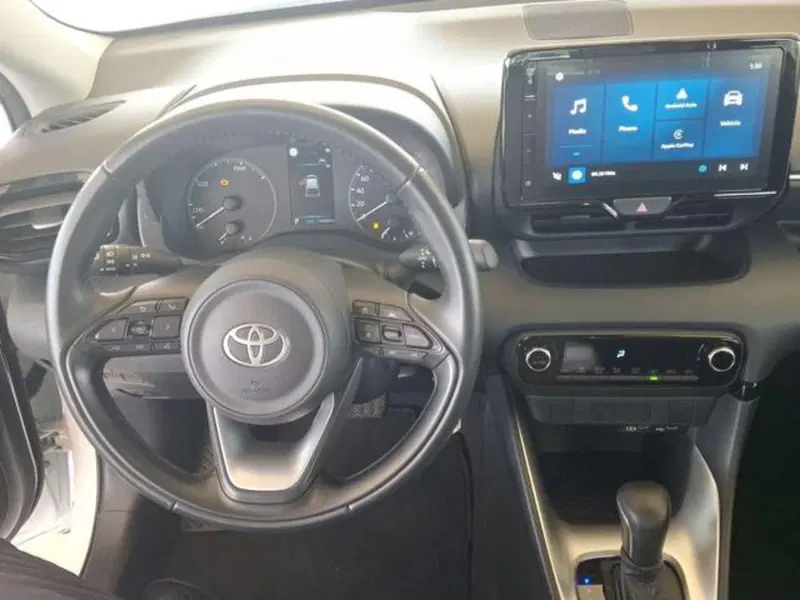 Toyota Yaris Cross usata a Roma (7)
