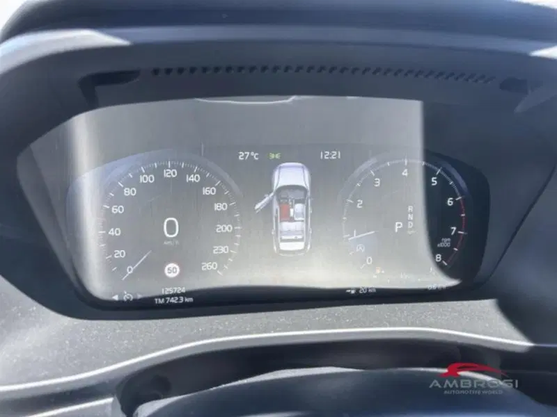 Volvo XC40 usata a Perugia (12)