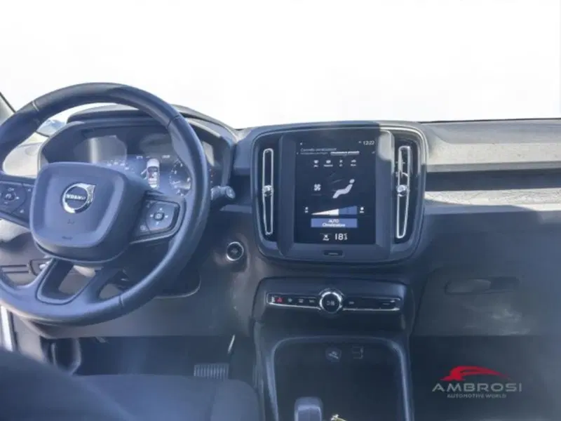 Volvo XC40 usata a Perugia (14)