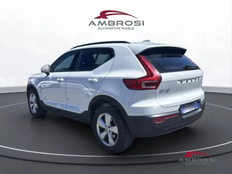Volvo XC40 usata a Perugia (4)
