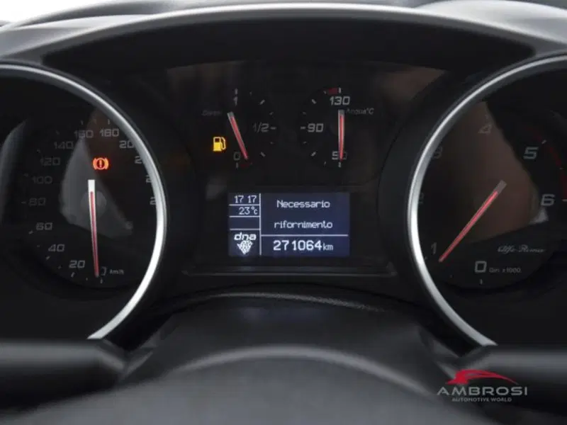 Alfa Romeo Giulietta usata a Perugia (13)