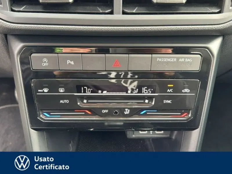 Volkswagen T-Cross usata a Vicenza (17)