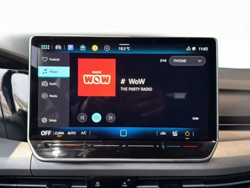 Volkswagen Golf nuova a Vicenza (14)