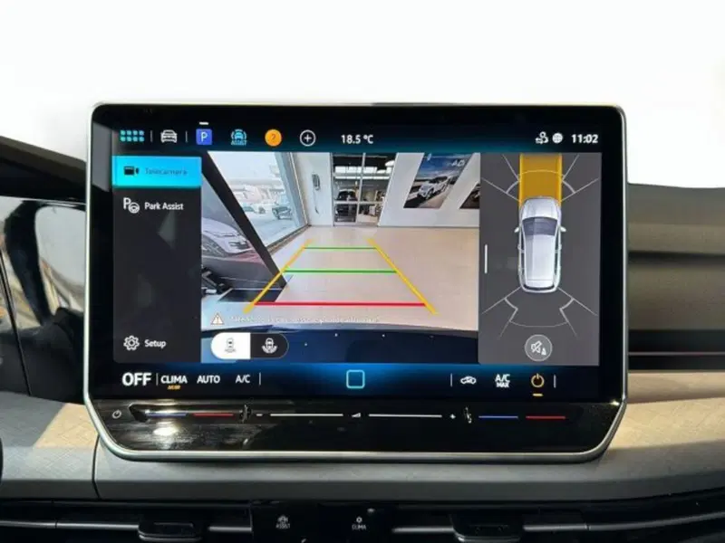 Volkswagen Golf nuova a Vicenza (15)
