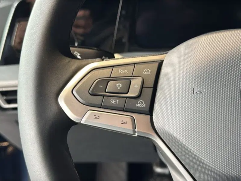 Volkswagen Golf nuova a Vicenza (17)