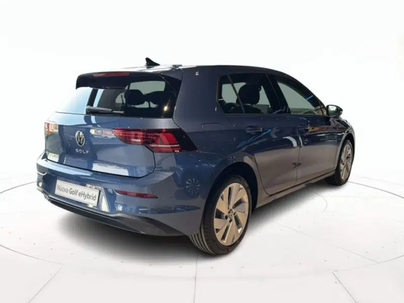 Volkswagen Golf nuova a Vicenza (3)