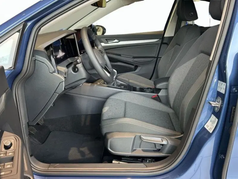 Volkswagen Golf nuova a Vicenza (7)