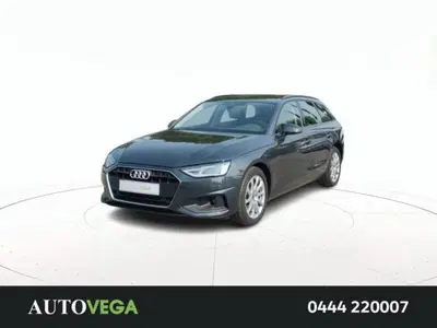 Audi A4 Avant 30 2.0 tdi mhev Business Advanced 136cv s-tronic del 2023 usata a Arzignano