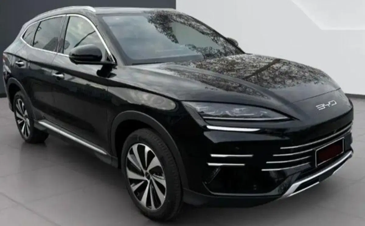 Byd Seal U nuova a Bologna (2)