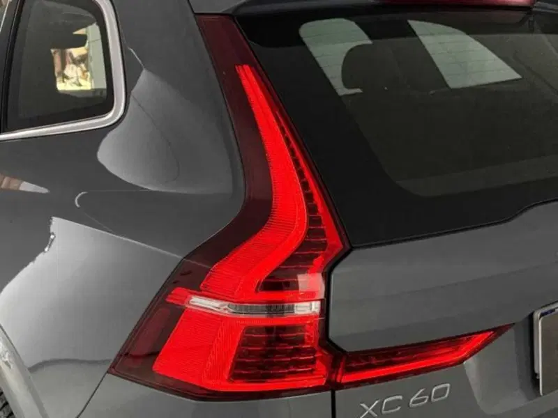 Volvo XC60 usata a Bologna (8)