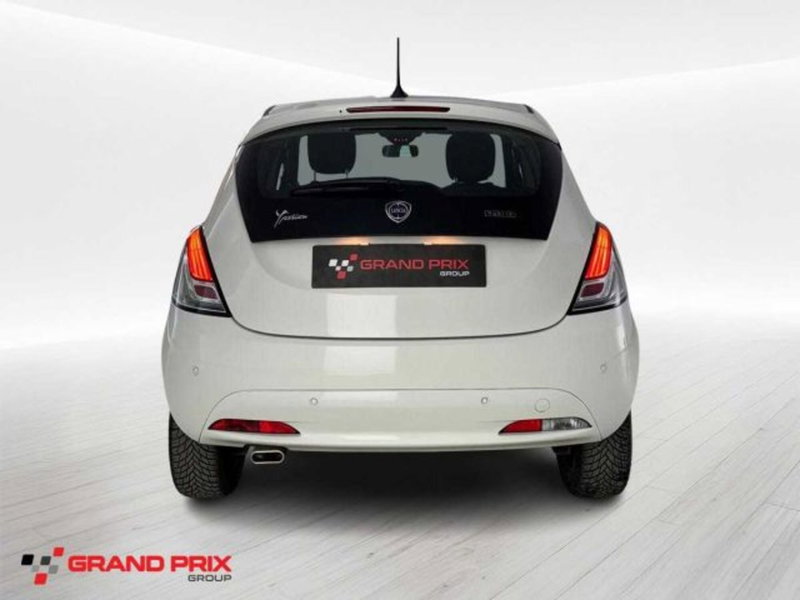 Lancia Ypsilon usata a Bologna (5)