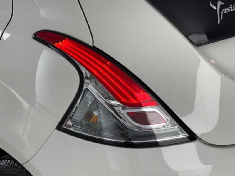 Lancia Ypsilon usata a Bologna (8)