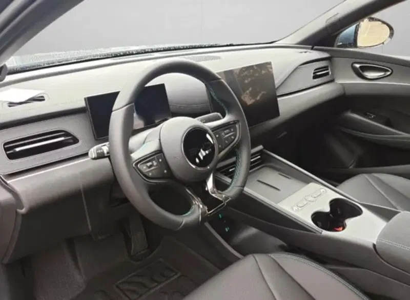 Byd Seal nuova a Bologna (9)