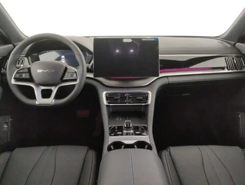 Byd Seal U DM-i  nuova a Bologna (12)