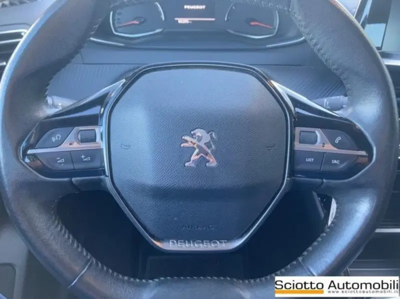 Peugeot 208 usata a Messina (10)