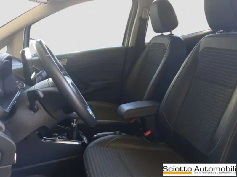 Ford EcoSport usata a Messina (9)