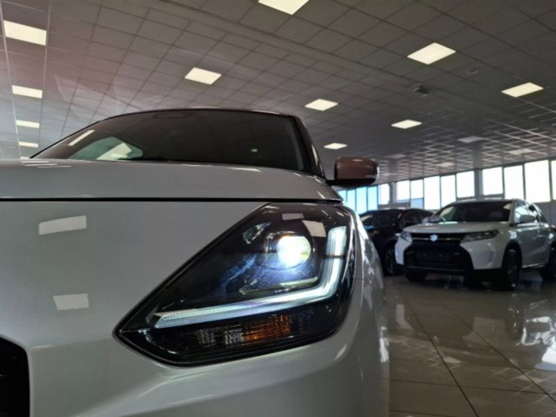 Suzuki Swift nuova a Reggio Emilia (17)