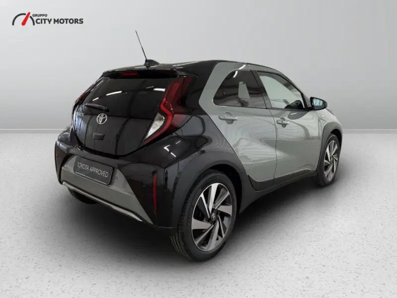 Toyota Aygo X usata a Monza e Brianza (6)