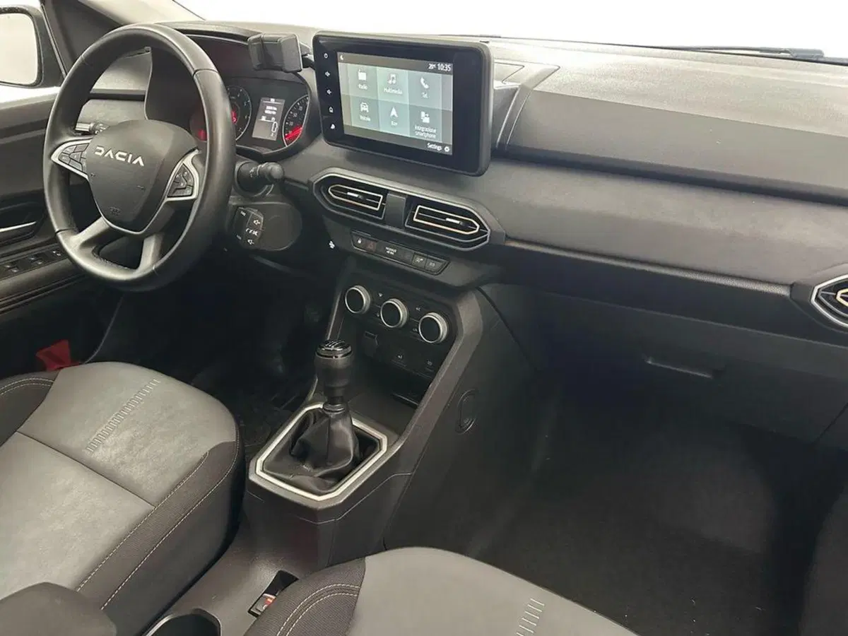 Dacia Jogger usata a Bolzano (8)