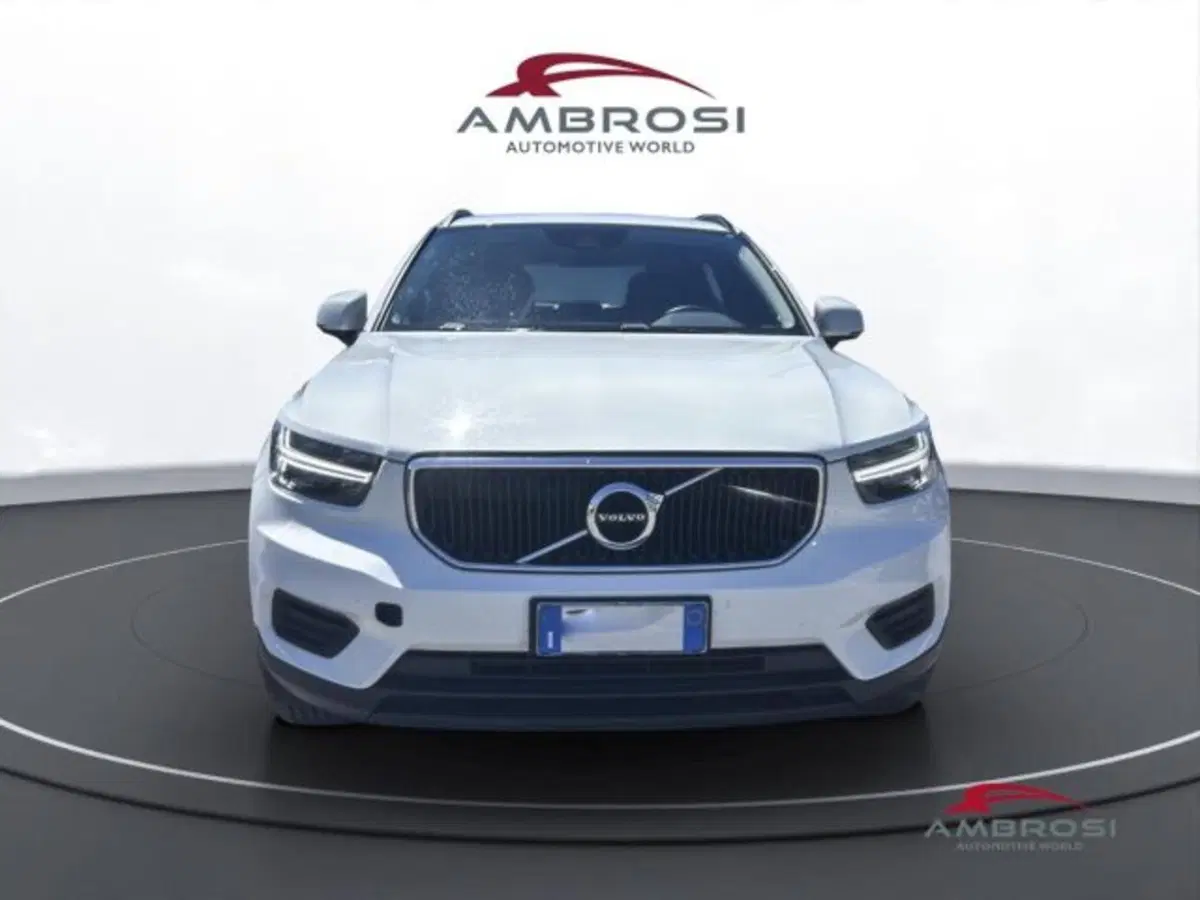 Volvo XC40 usata a Perugia (7)