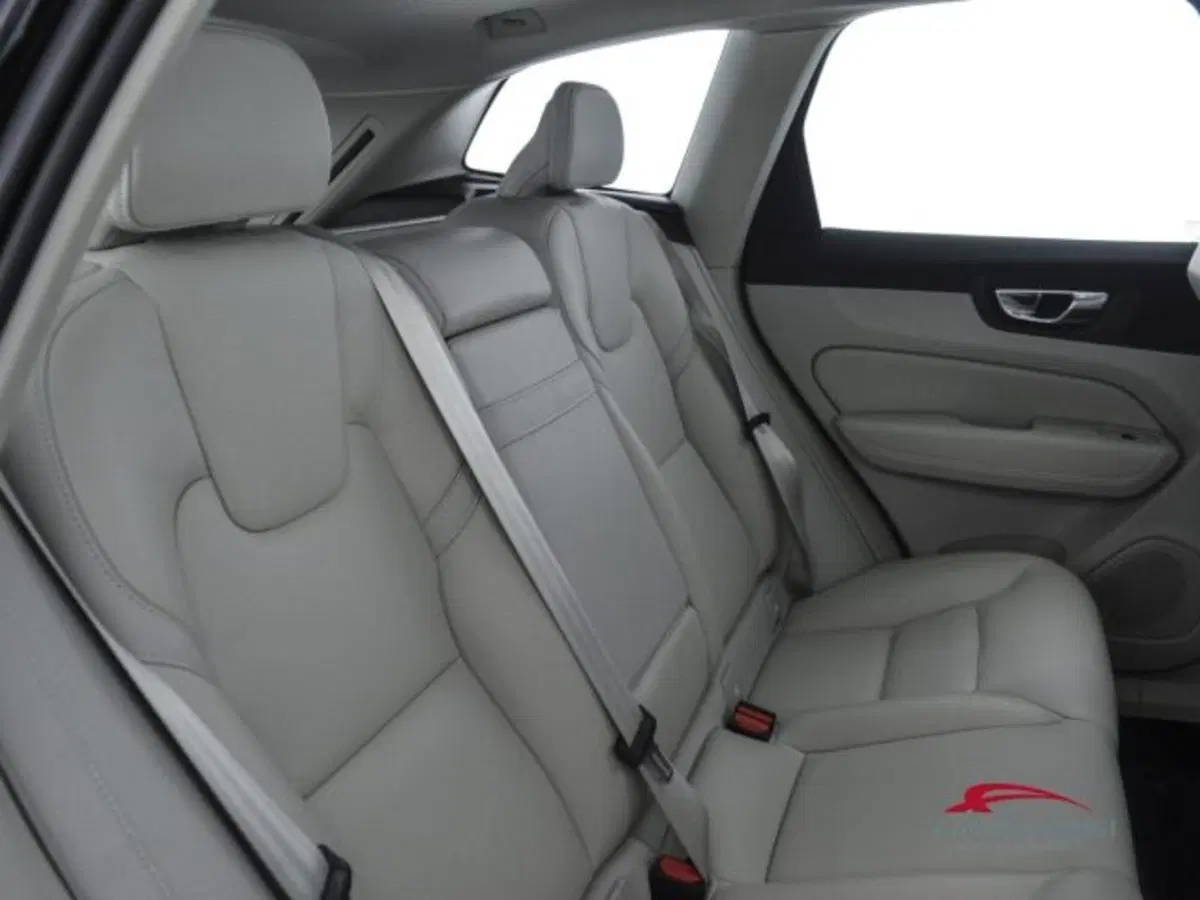 Volvo XC60 usata a Perugia (11)