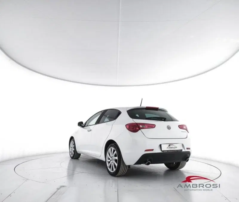 Alfa Romeo Giulietta usata a Perugia (4)
