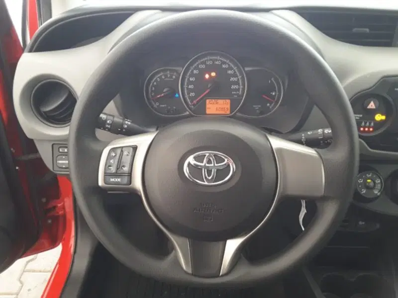 Toyota Yaris usata a Firenze (7)