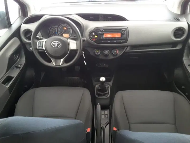 Toyota Yaris usata a Firenze (9)