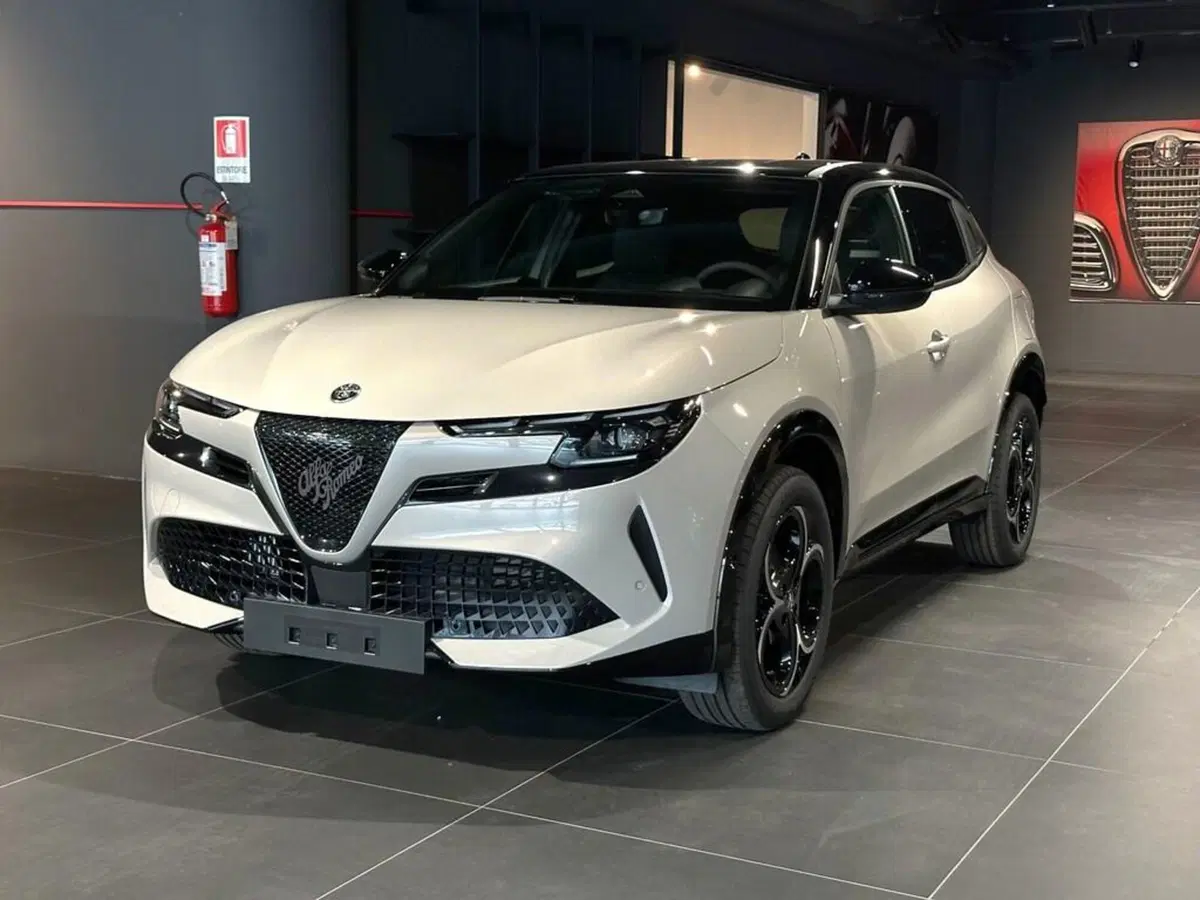 Alfa Romeo Junior nuova a Sondrio