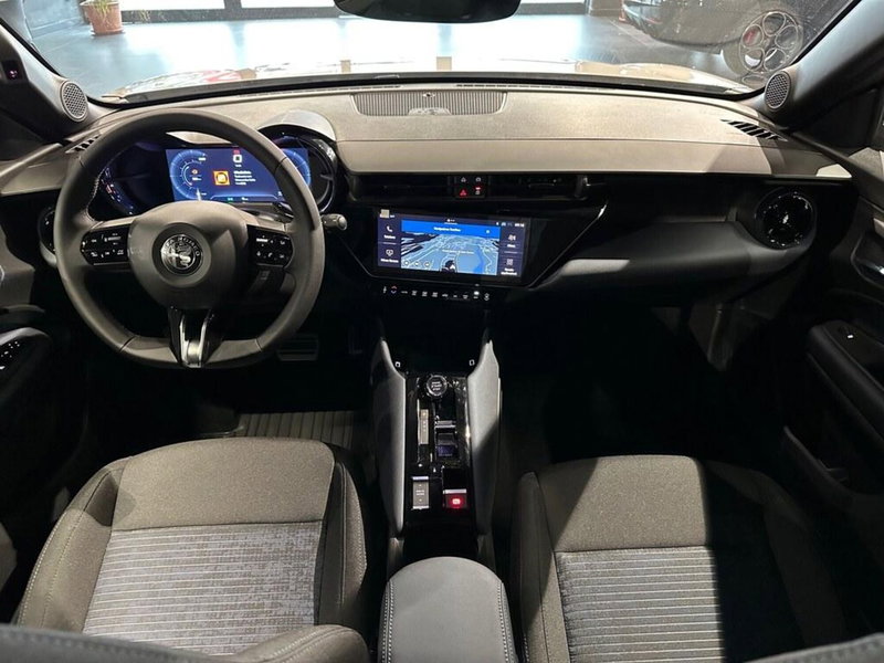 Alfa Romeo Junior nuova a Sondrio (12)