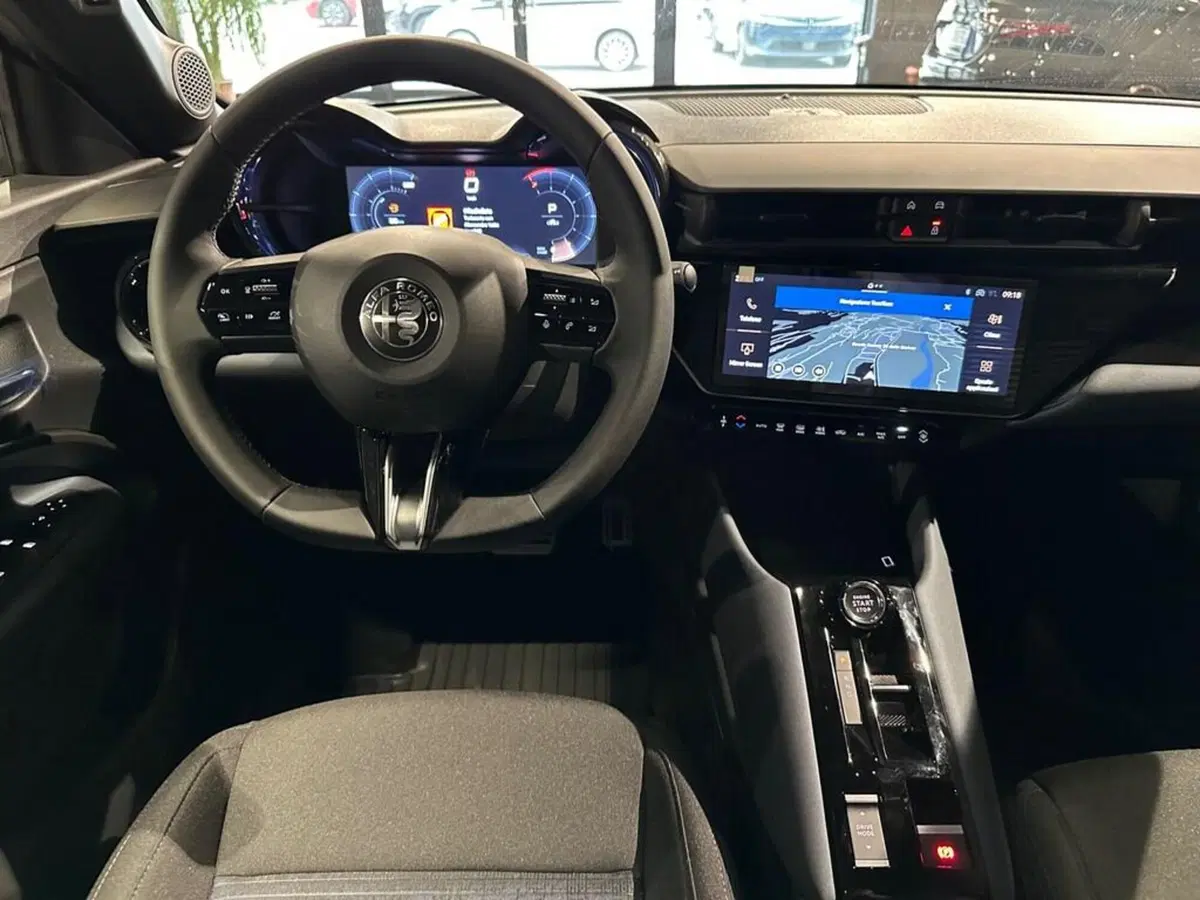 Alfa Romeo Junior nuova a Sondrio (13)