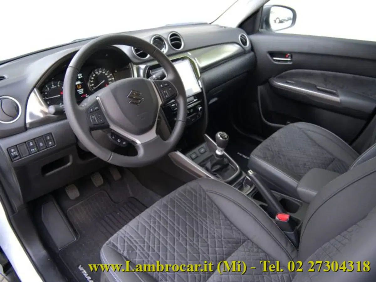 Suzuki Vitara nuova a Milano (3)
