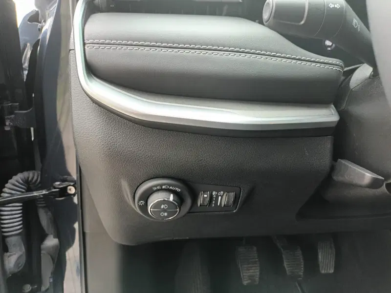 Jeep Compass usata a Bari (7)