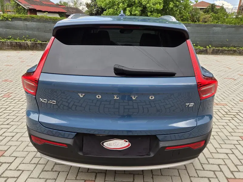 Volvo XC40 usata a Torino (6)