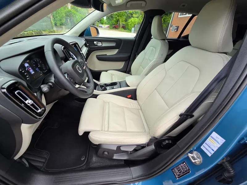 Volvo XC40 usata a Torino (7)