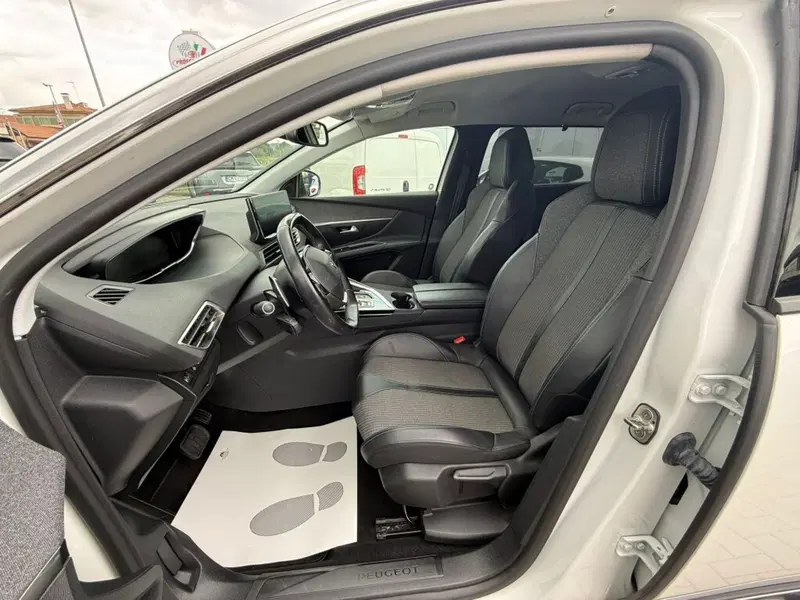 Peugeot 5008 usata a Firenze (17)