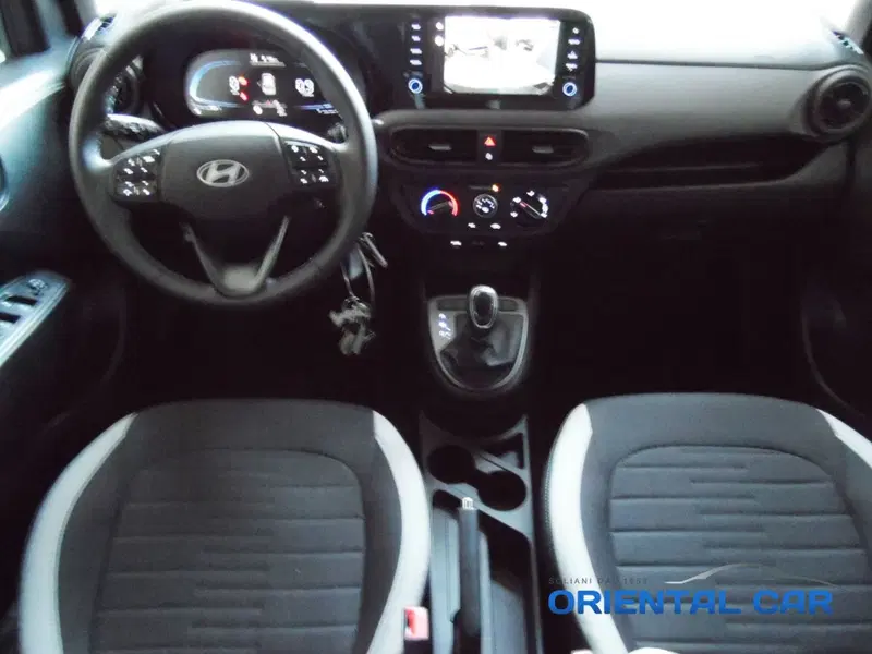 Hyundai i10 nuova a La Spezia (8)